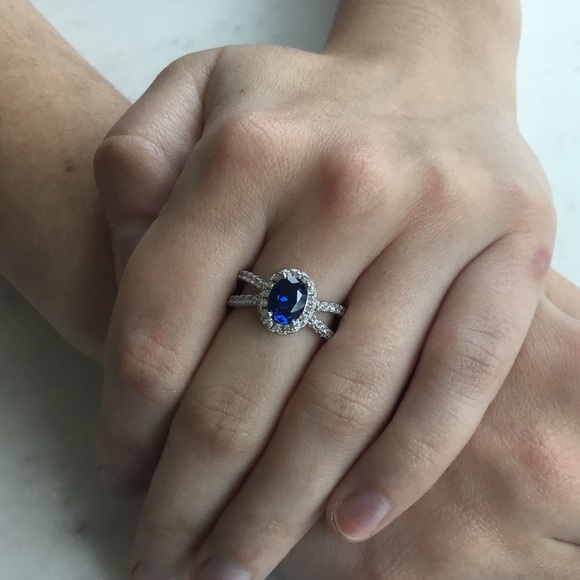 Sale $18 Firm! Sterling Silver Sapphire Cz & ClearCz Ring - Picture 16 of 16